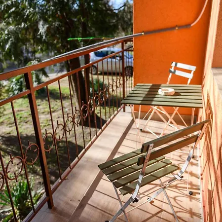 Ravena Apartament *