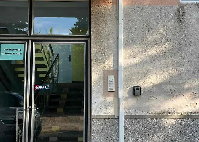 Ravena Lägenhet Palić